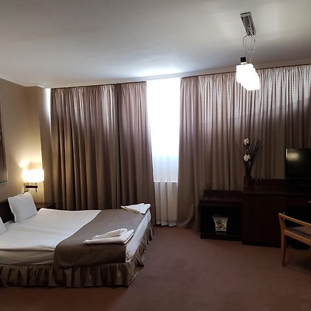 Art Hotel Varna Ngoại thất bức ảnh