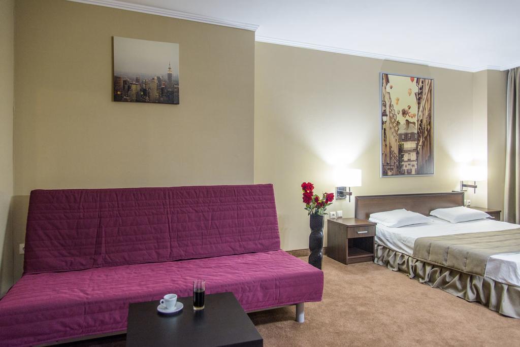 Art Hotel Varna Ngoại thất bức ảnh