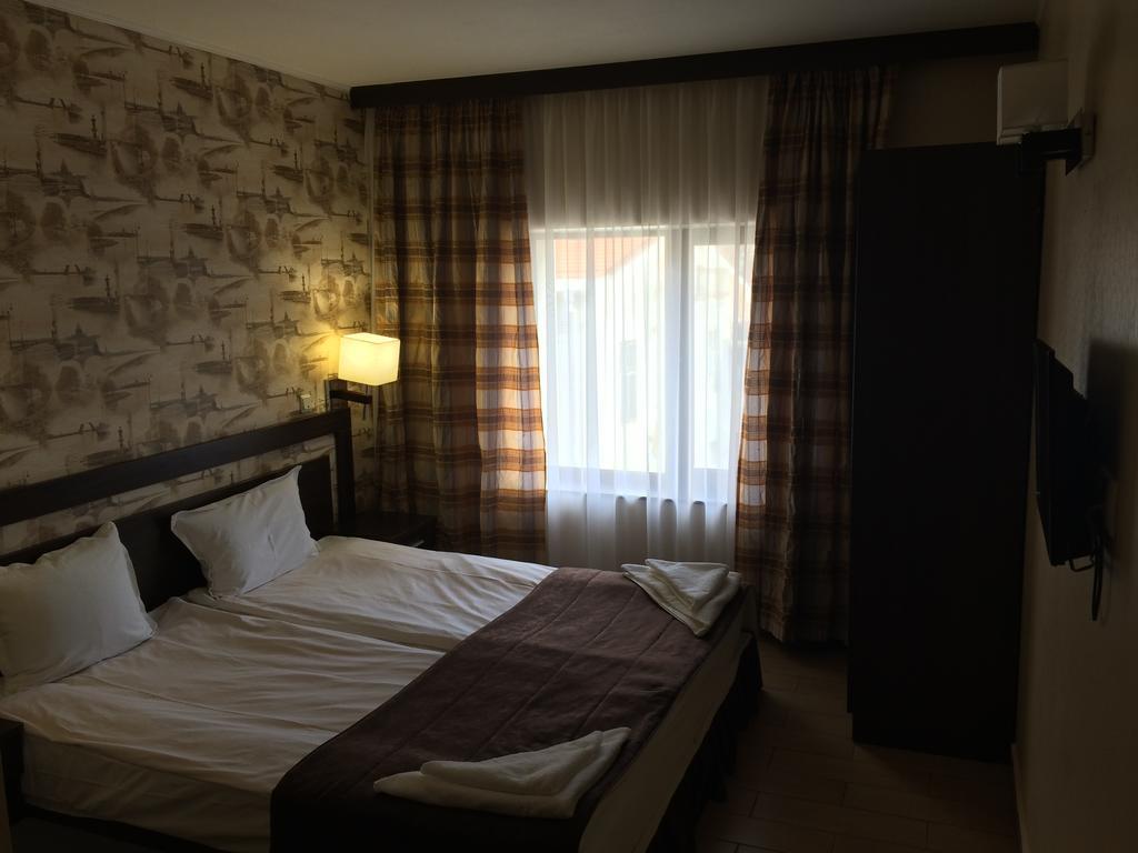 Art Hotel Varna Ngoại thất bức ảnh