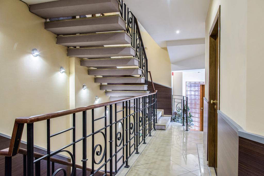 Art Hotel Varna Ngoại thất bức ảnh